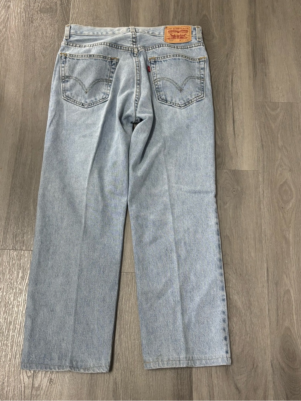 Levi's Vintage 2004 505 Regular Fit Light Wash Men’s Denim Jeans W33 L30 - Picture 7 of 13